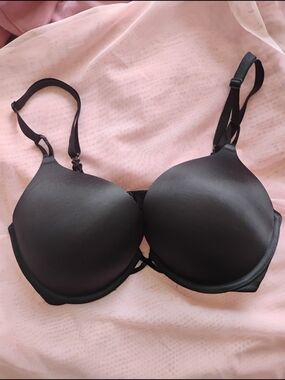 Victoria's Secret Bombshell Smooth T-Shirt Bra Add 2 Cup Sizes!!!